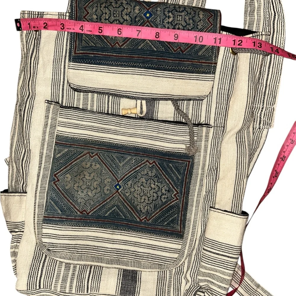 cloth Striped Backpack with Geometric Pattern